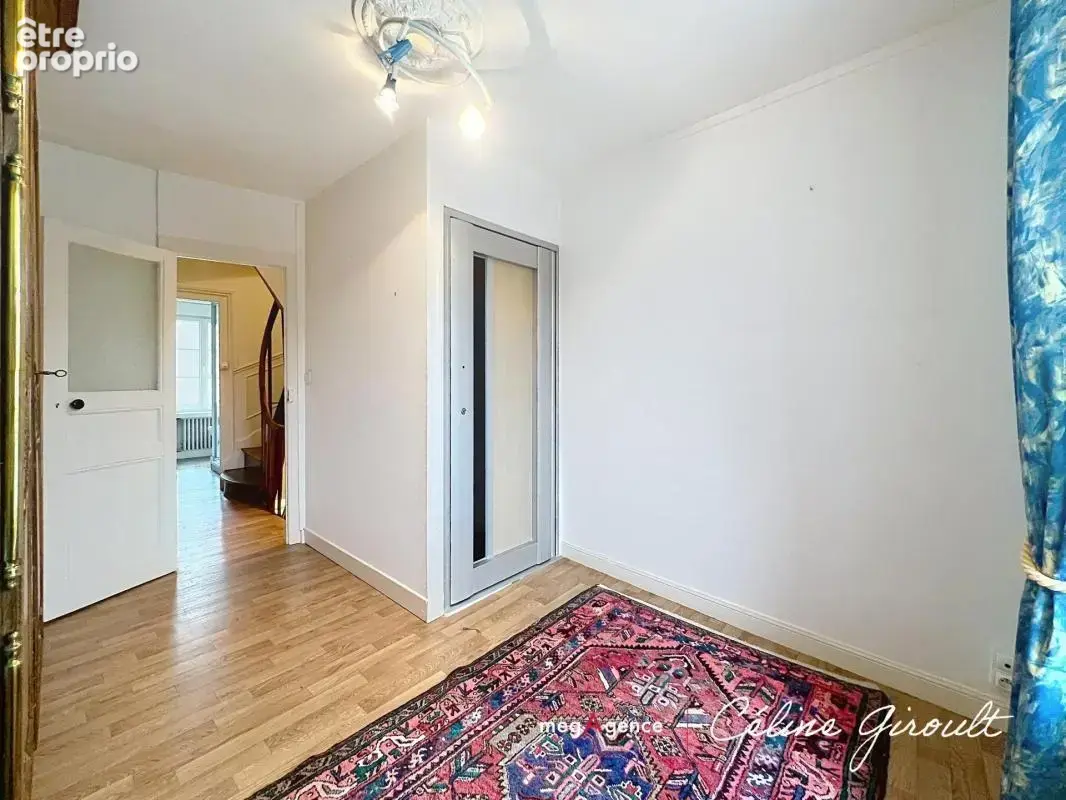 Maison de ville avec garage et ascenseur - photo 10