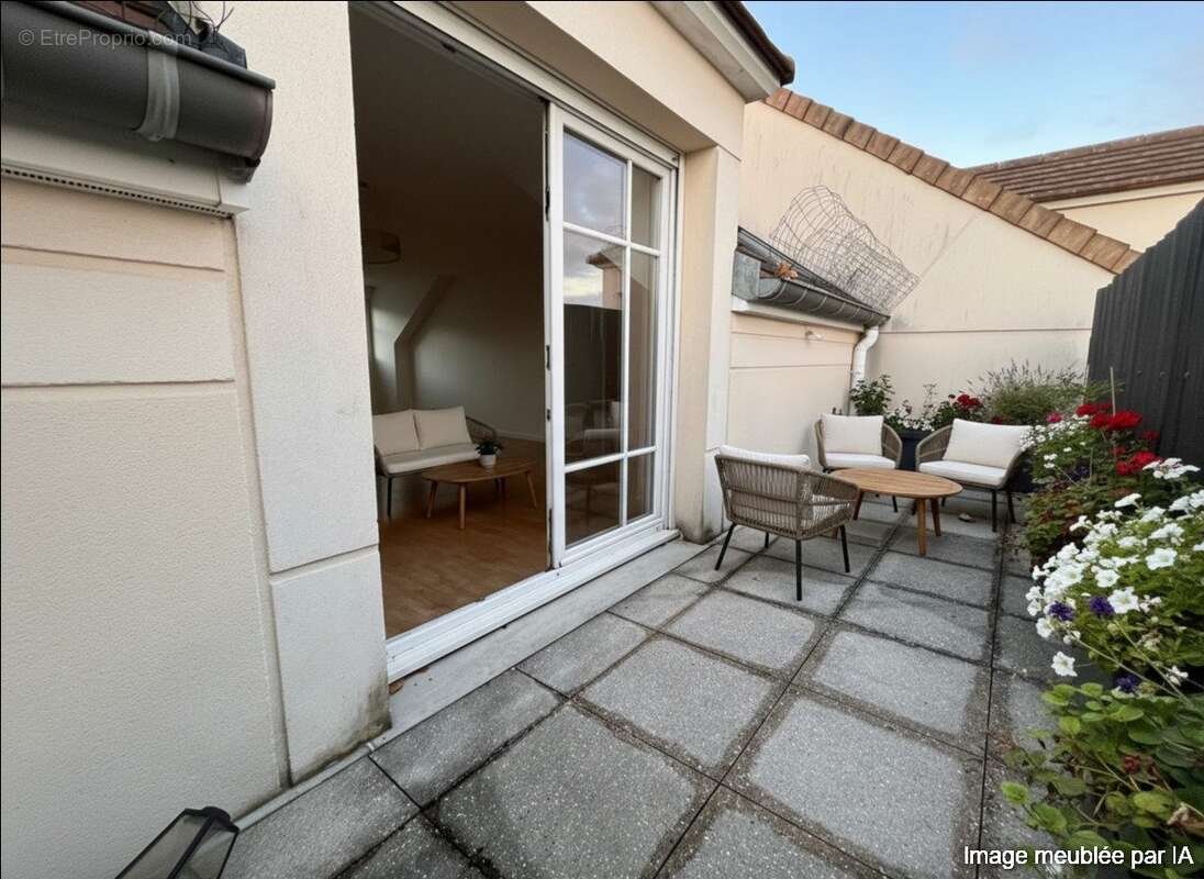Appartement à LES CLAYES-SOUS-BOIS