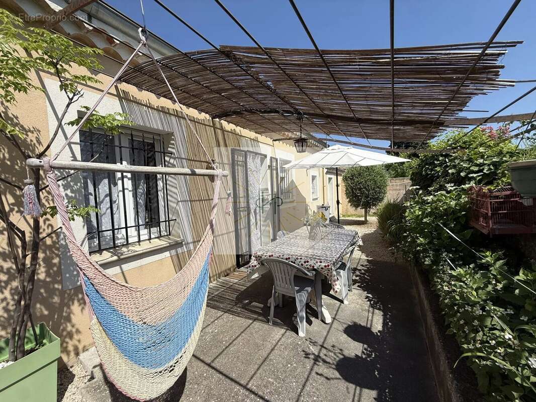 Maison à MONTELIMAR