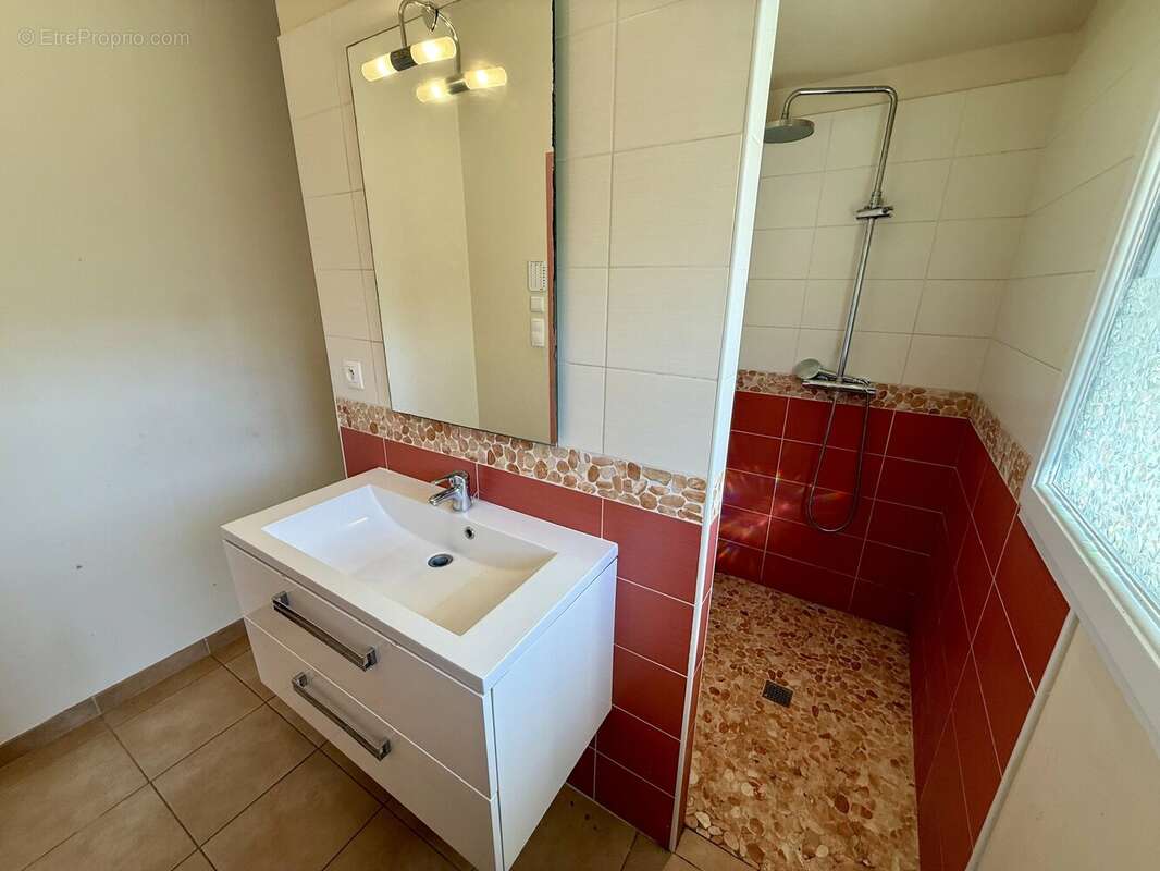 Maison à PORT-SAINTE-FOY-ET-PONCHAPT