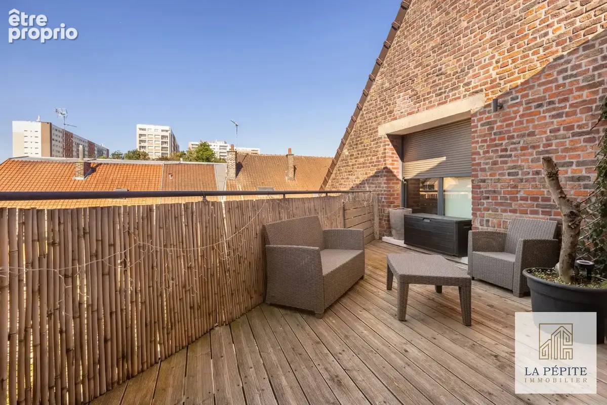 Appartement de caractère avec vue port, belle hauteur sous plafond et 3 chambres - photo 19