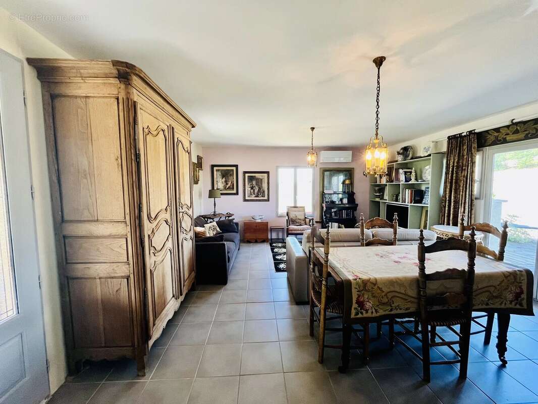 Maison élégante avec piscine, maison d'amis et vue imprenable - photo 14