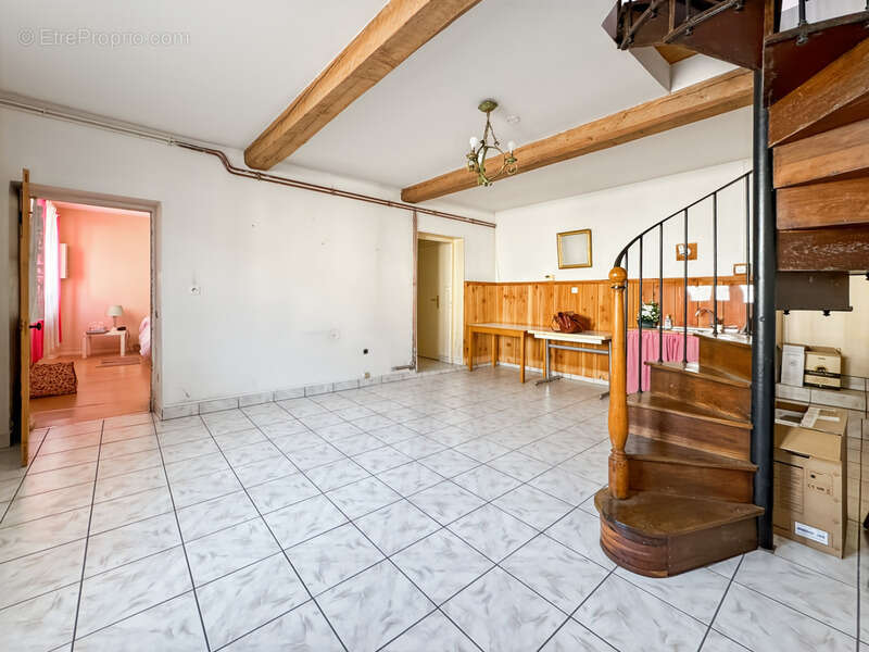 Maison à LA CLAYETTE