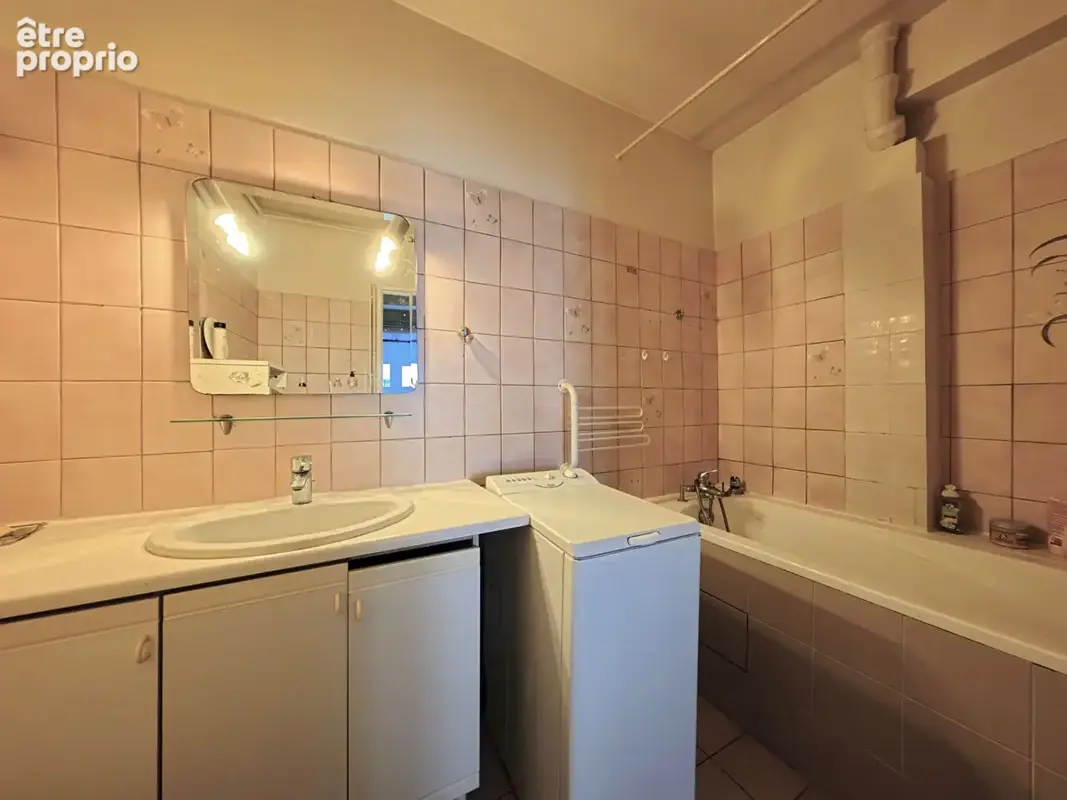 Bas montreuil - 75 m² - 3 pièces - 2 grandes chambres - fort potentiel - photo 13