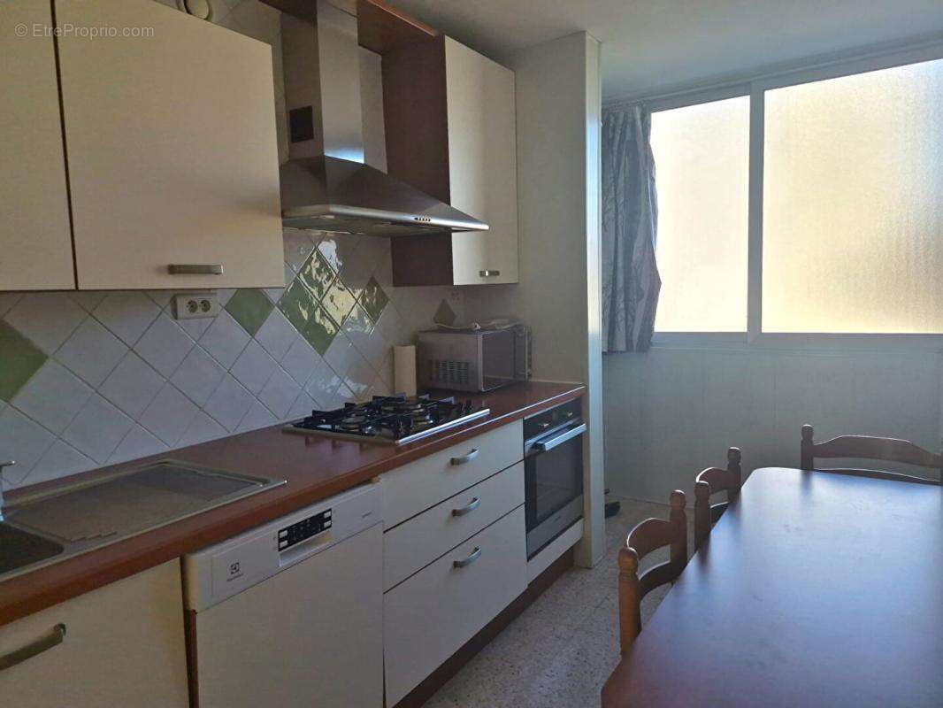 Appartement à MARSEILLE-10E