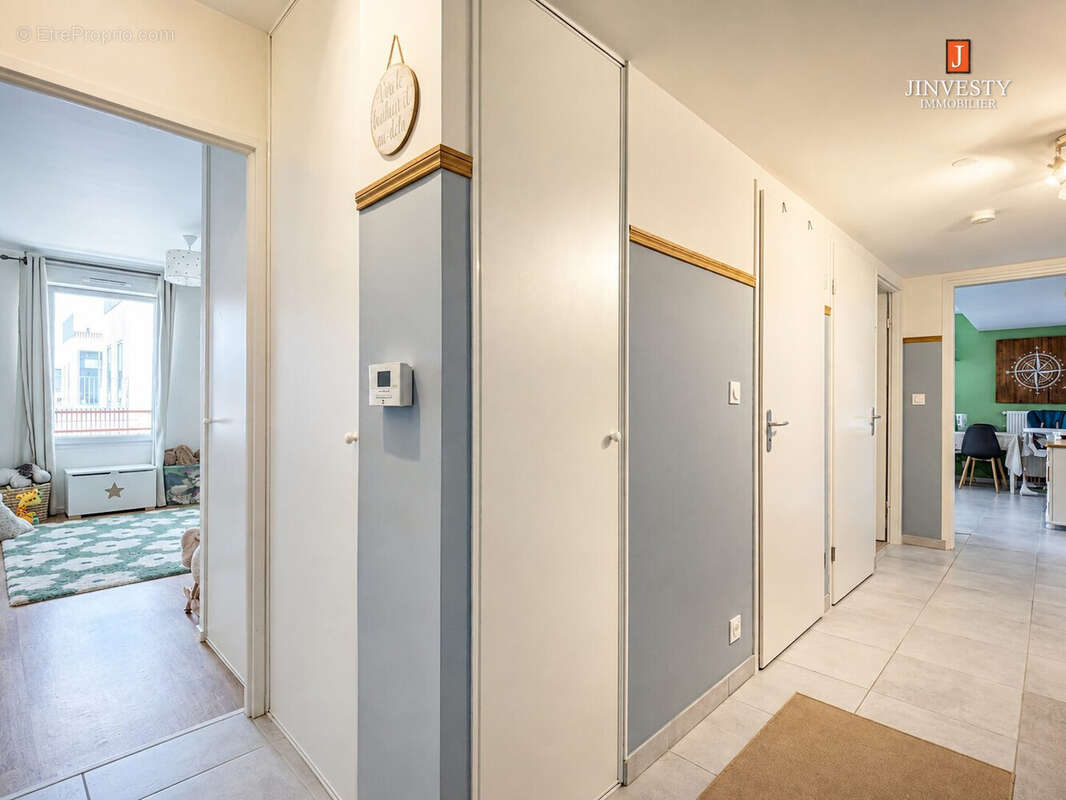 Appartement 85 m² à Lorient  - photo 5