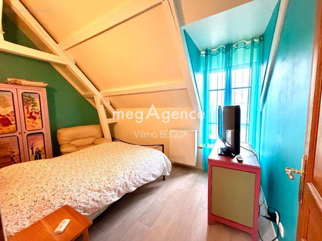 Maison à VILLEBOUGIS