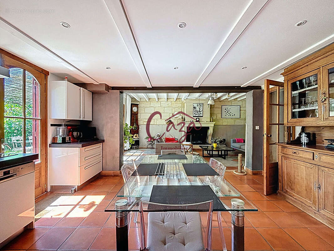 Maison à CAMBLANES-ET-MEYNAC