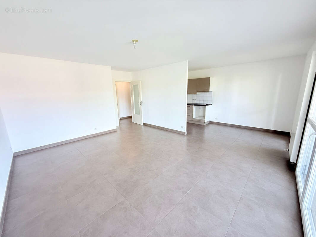 Appartement à FERNEY-VOLTAIRE
