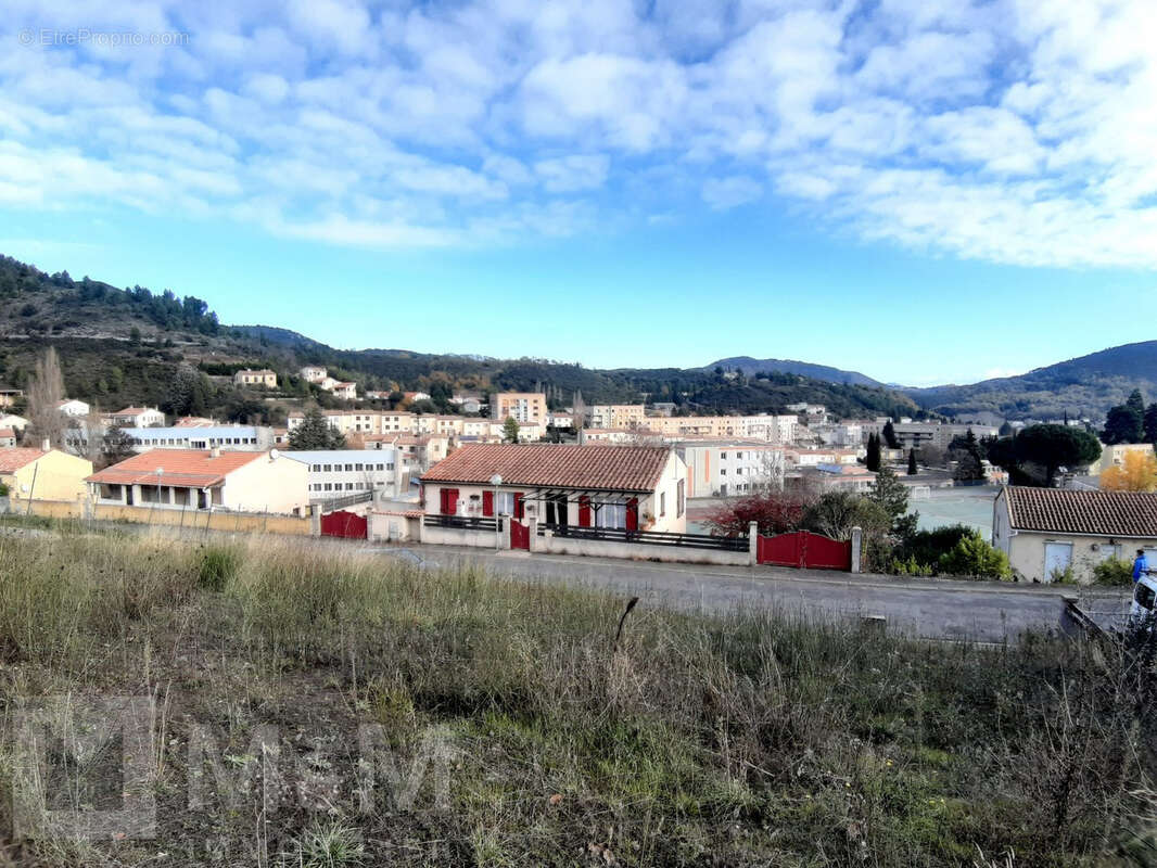 Terrain à QUILLAN