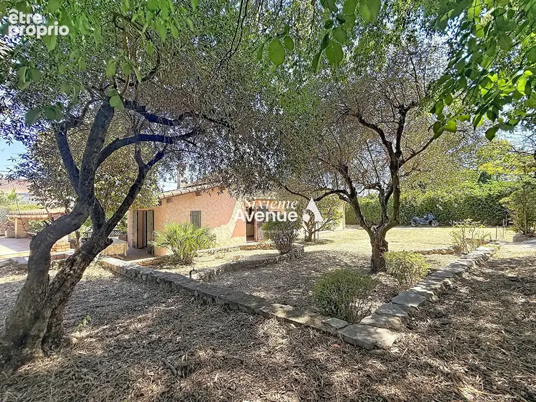 À vendre Grasse Sud Maison individuelle de plain-pied 4 pièces 90 m² avec garage et jardin - photo 2