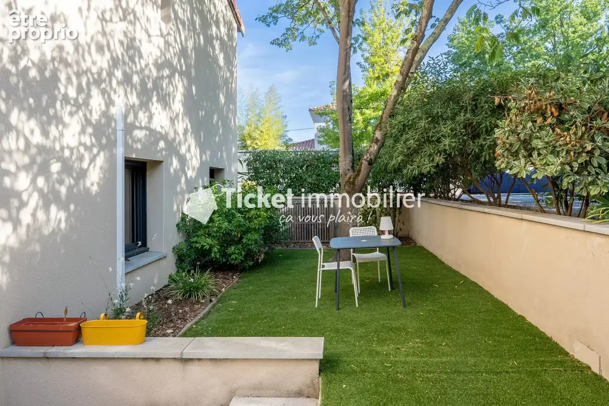 Villa 7 pièces de 304,16m2 avec piscine, carport hors couloir aérien - photo 23
