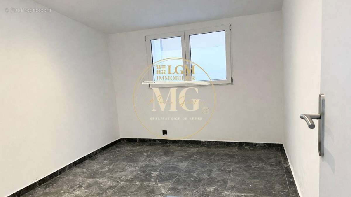 Maison à SAINT-CHRISTOL-LES-ALES