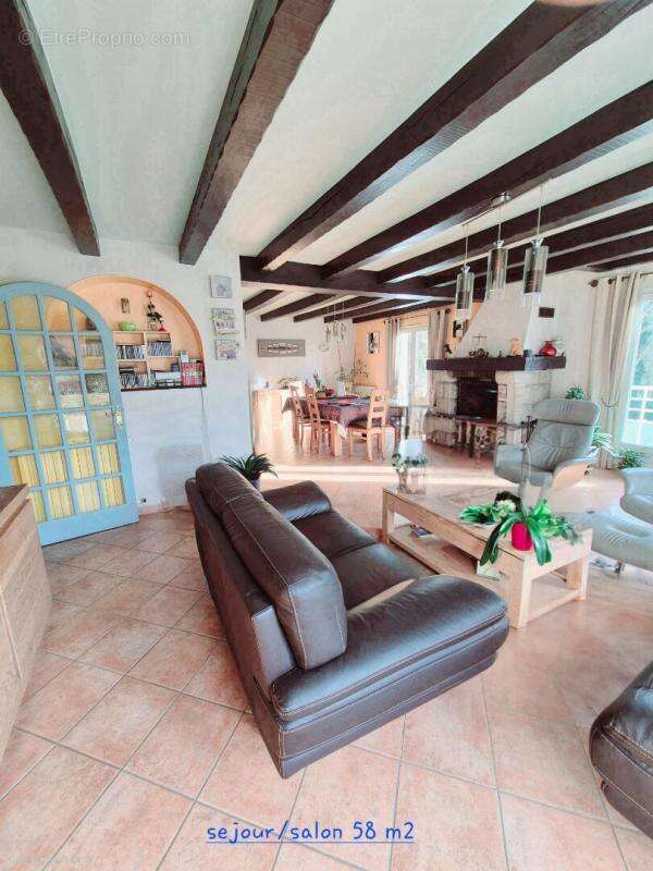 Maison à CLEGUER