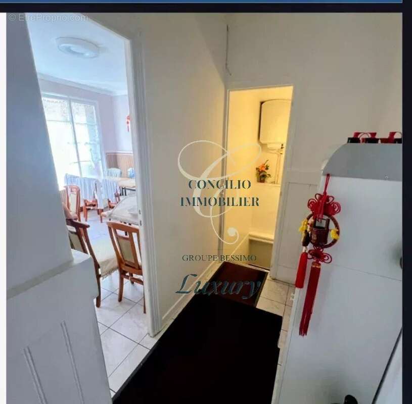 Commerce à VERSAILLES