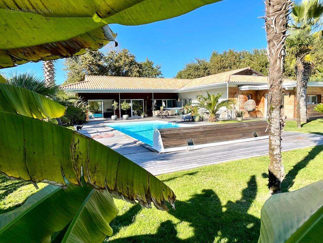 Superbe Villa Cestas 5 pièce(s) 252 m2 + garages + piscine - photo 2