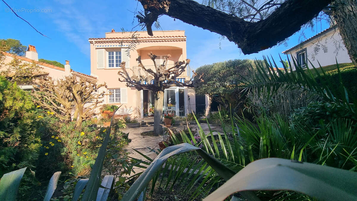 Maison à SAINT-RAPHAEL