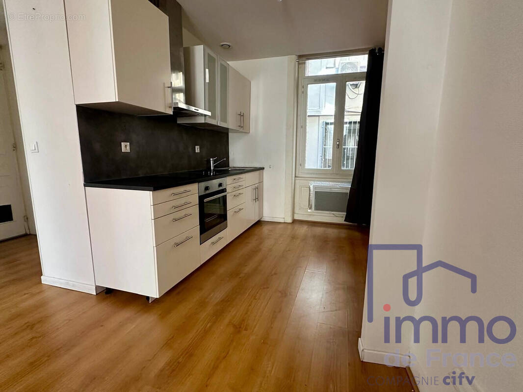 Appartement à SAINT-ETIENNE