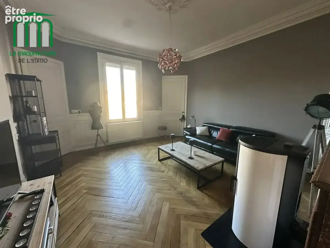 Appartement F4 avec terrasse, cave et garage Le Chambon-Feugerolles - photo 4
