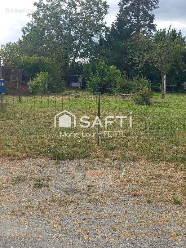 Photo 1 - Terrain à PERRUSSON