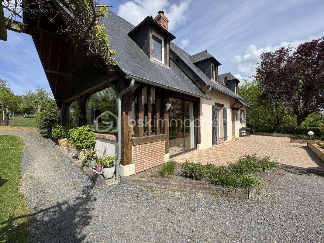 Maison à PONT-L'EVEQUE