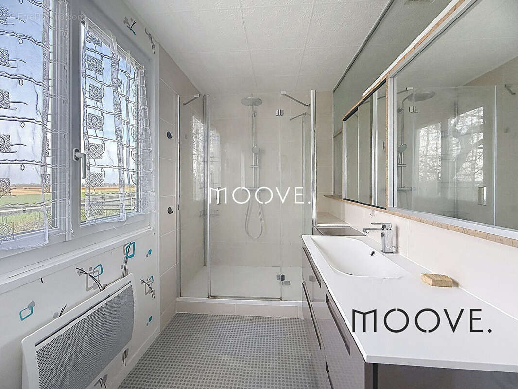 Maison à SAINT-PIERRE-DE-VARENGEVILLE