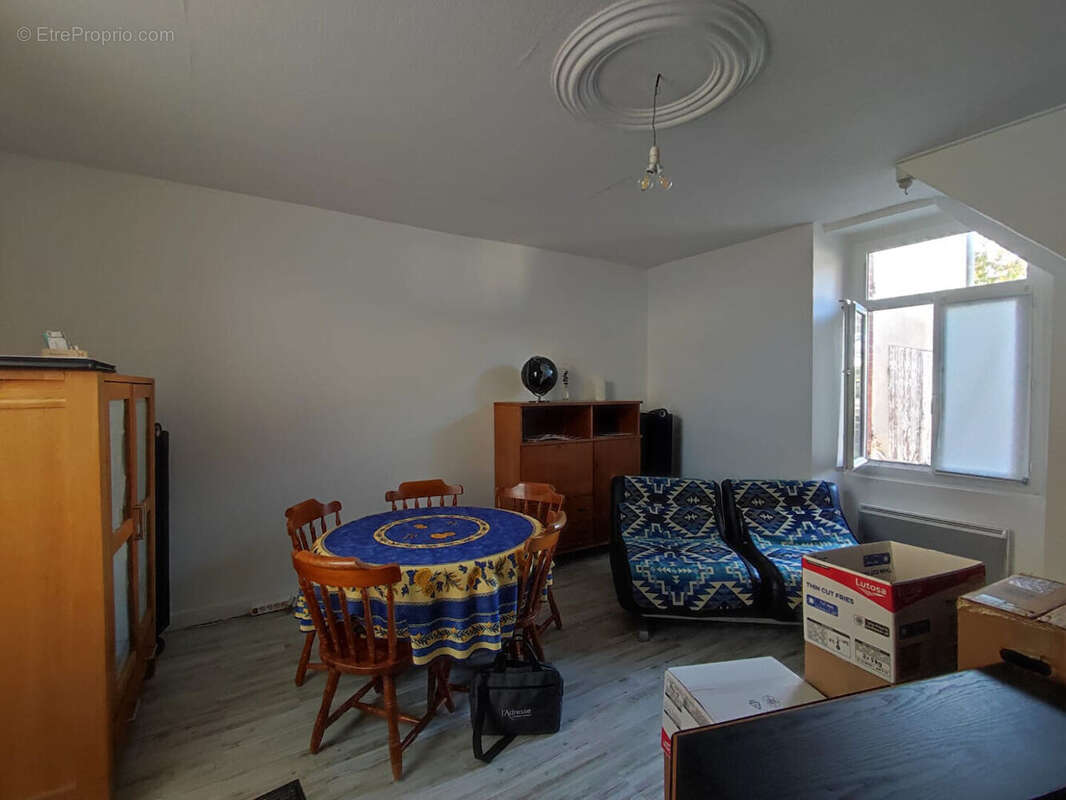 Maison à MONTREVAULT