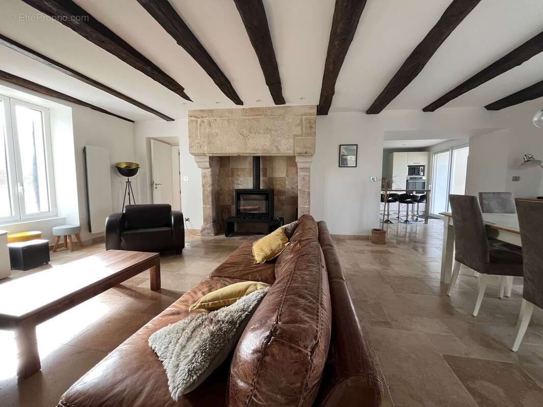 Maison à COULOUNIEIX-CHAMIERS