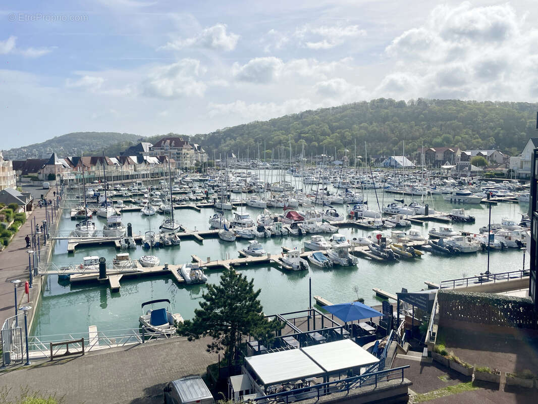 Appartement à DIVES-SUR-MER
