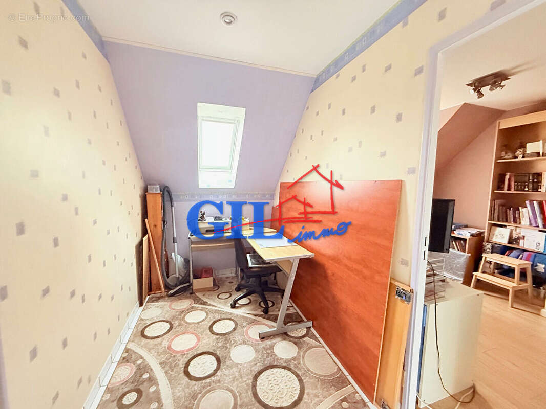 Maison à SAVIGNY-LE-TEMPLE