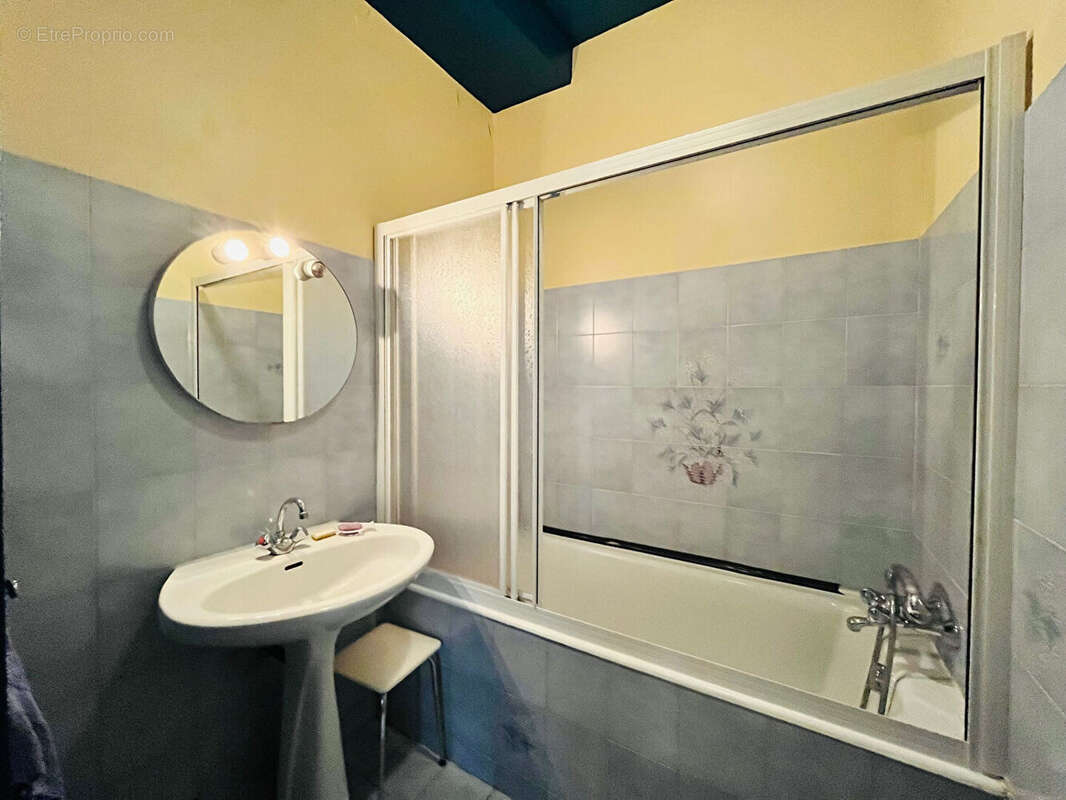 Appartement 2 pièces 68 m² au centre ville de Pau. - photo 12