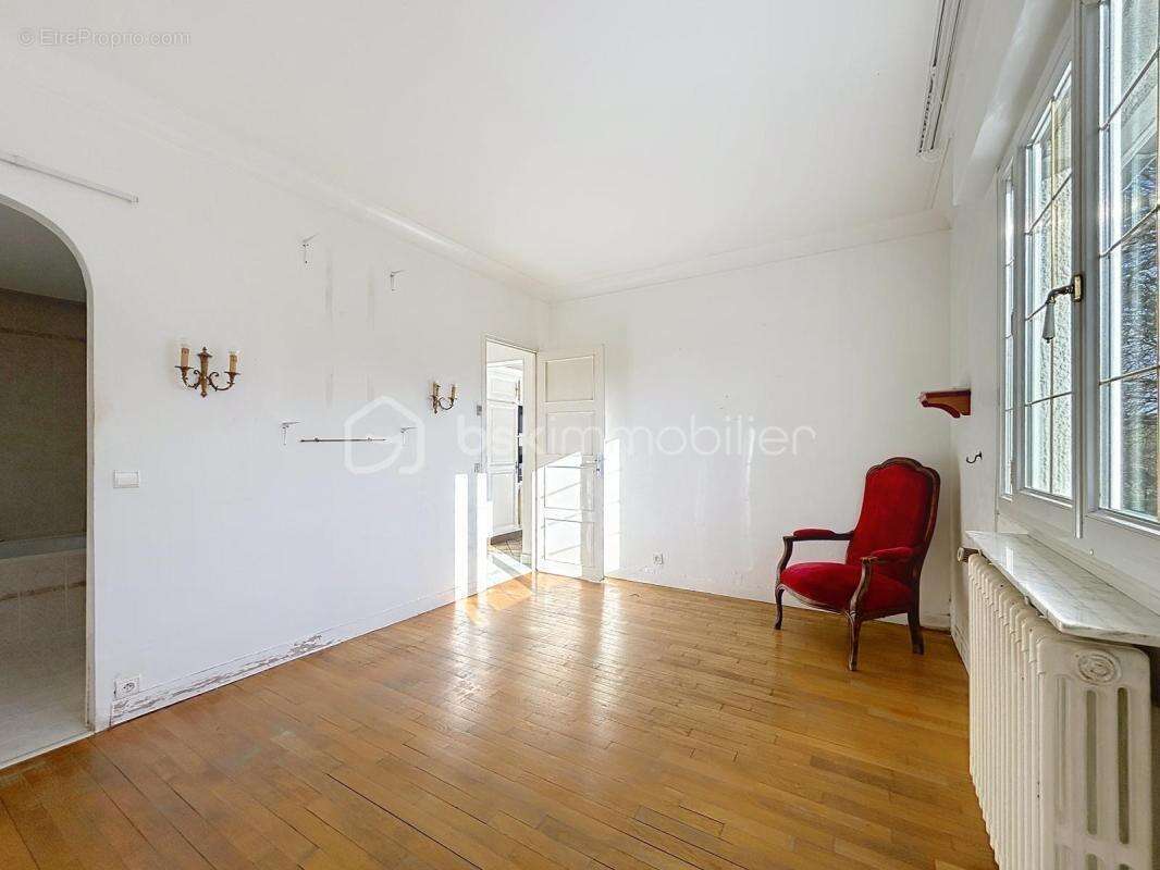 Maison à CORBEIL-ESSONNES