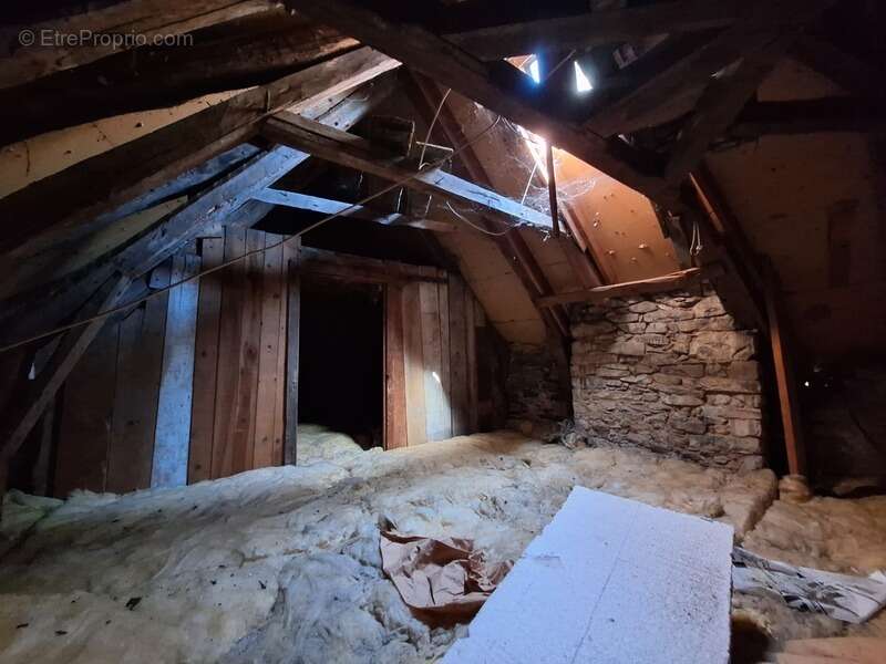Maison à PLEAUX