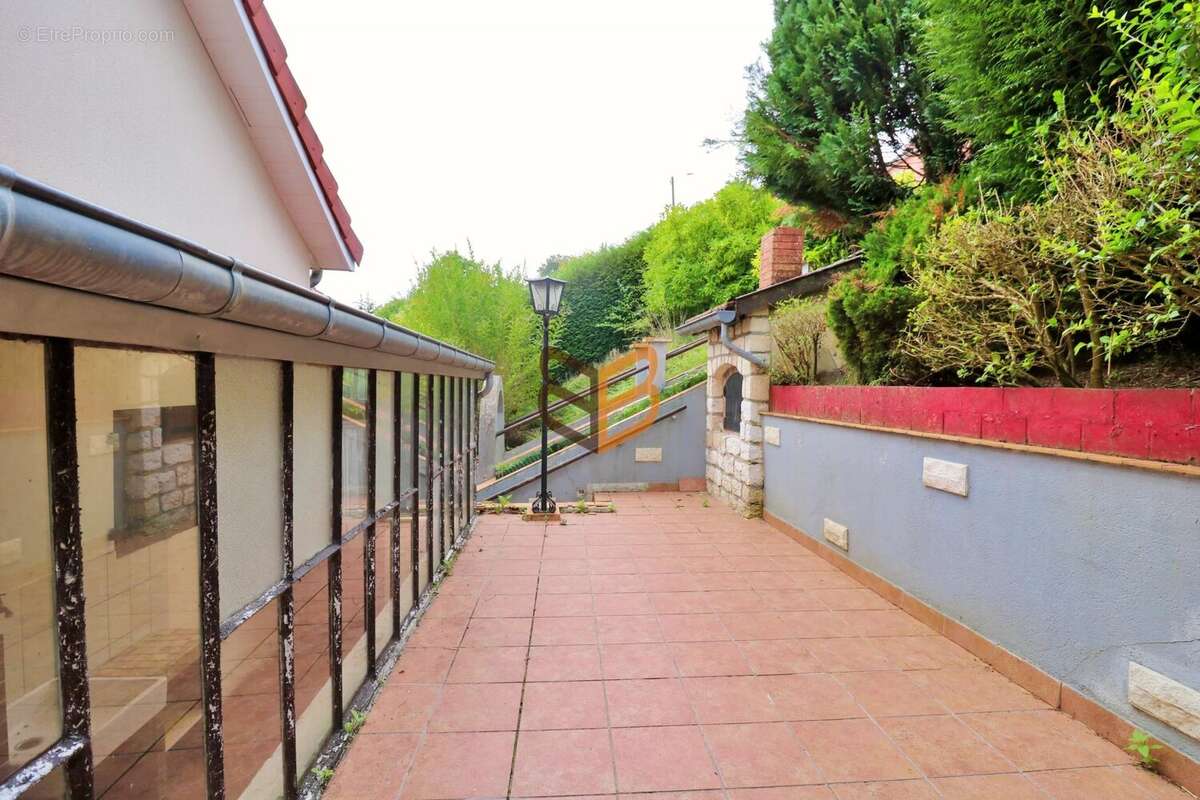 Maison à HUSSIGNY-GODBRANGE