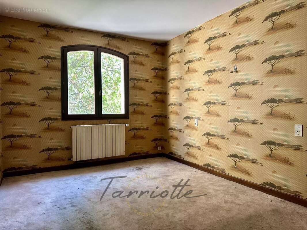 Maison à MONTELIMAR