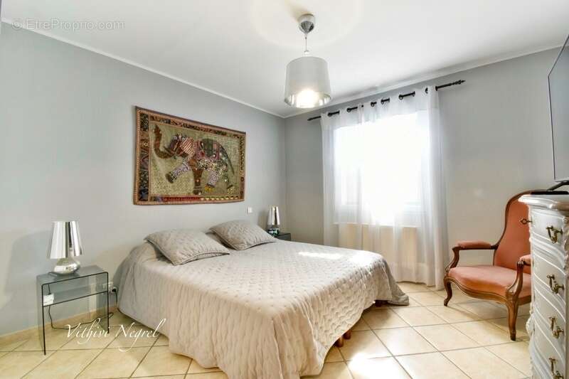 Maison à vendre 5 pièces, MOURIES (13) - photo 11