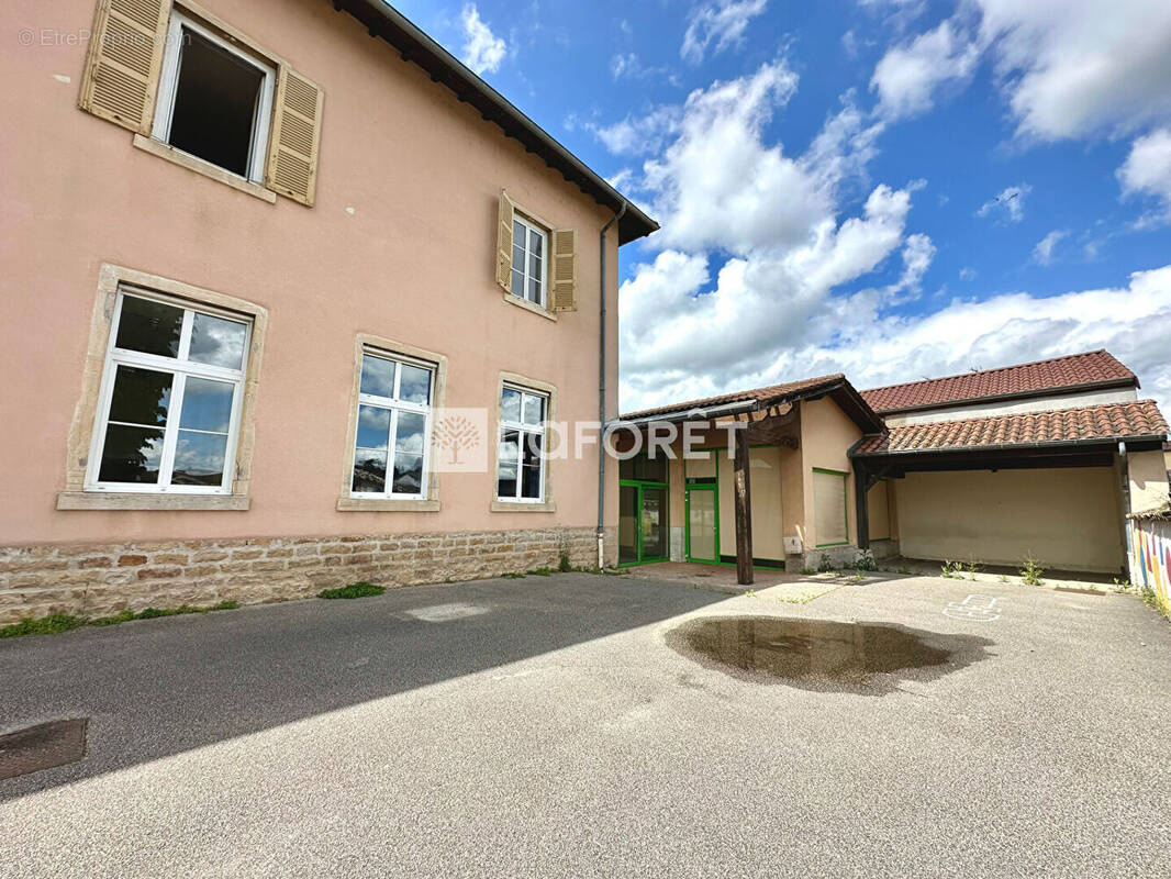Appartement à SAINT-TRIVIER-SUR-MOIGNANS