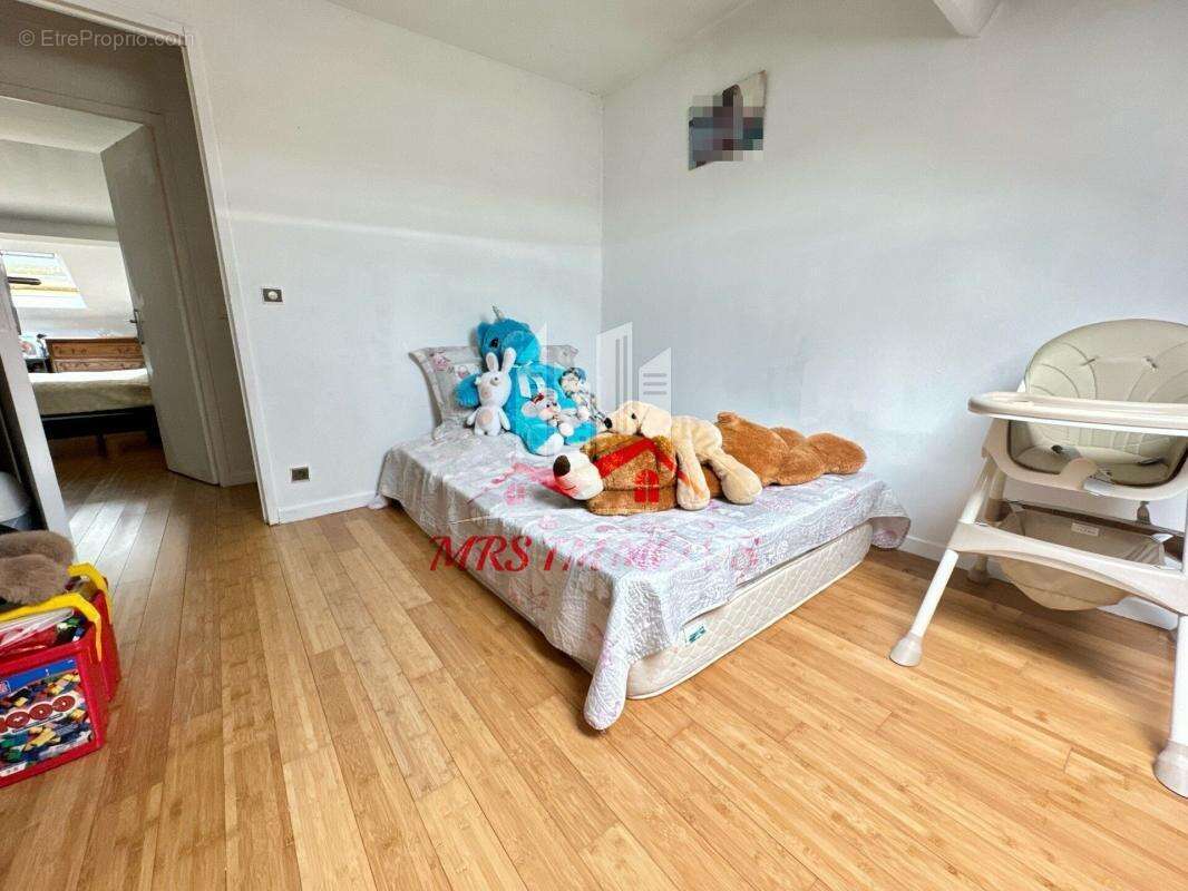 Maison à CHAUMONTEL