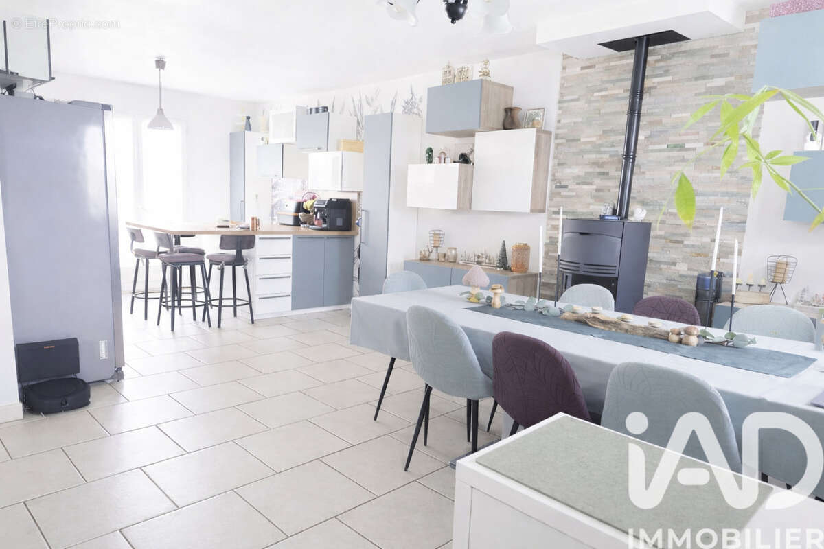 Photo 6 - Maison à FONTENAY-TRESIGNY