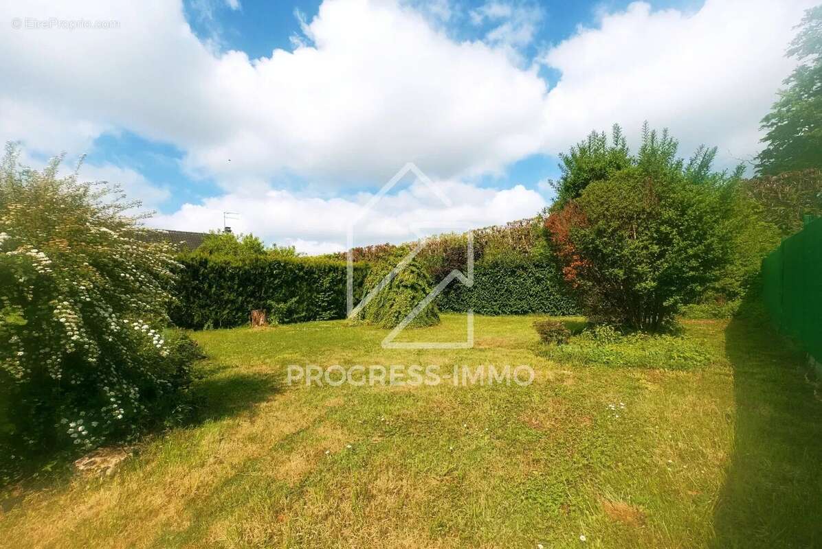 Maison à BRIE-COMTE-ROBERT