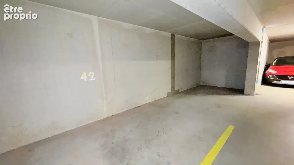 Appartement T3 de 91,62 m2 - Vue exceptionnelle - 2 chambres - Cave - Parking sous-sol - centre ville à pied - photo 11