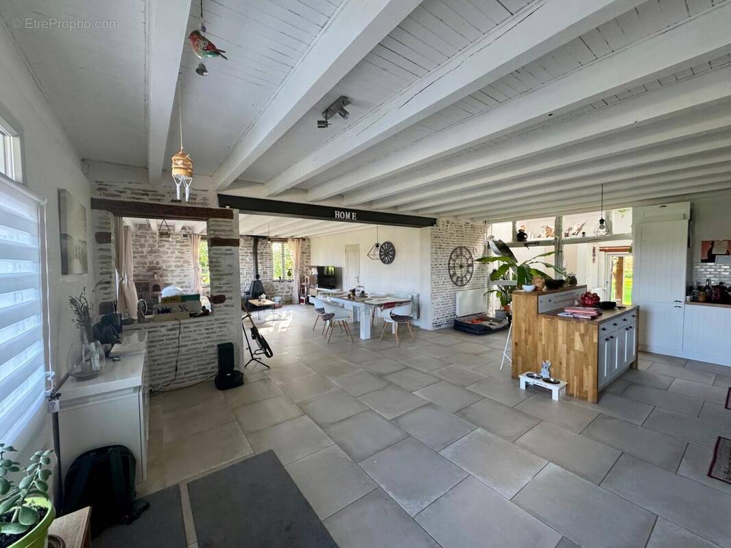 Photo 1 - Maison à SAINT-DIDIER-EN-BRESSE