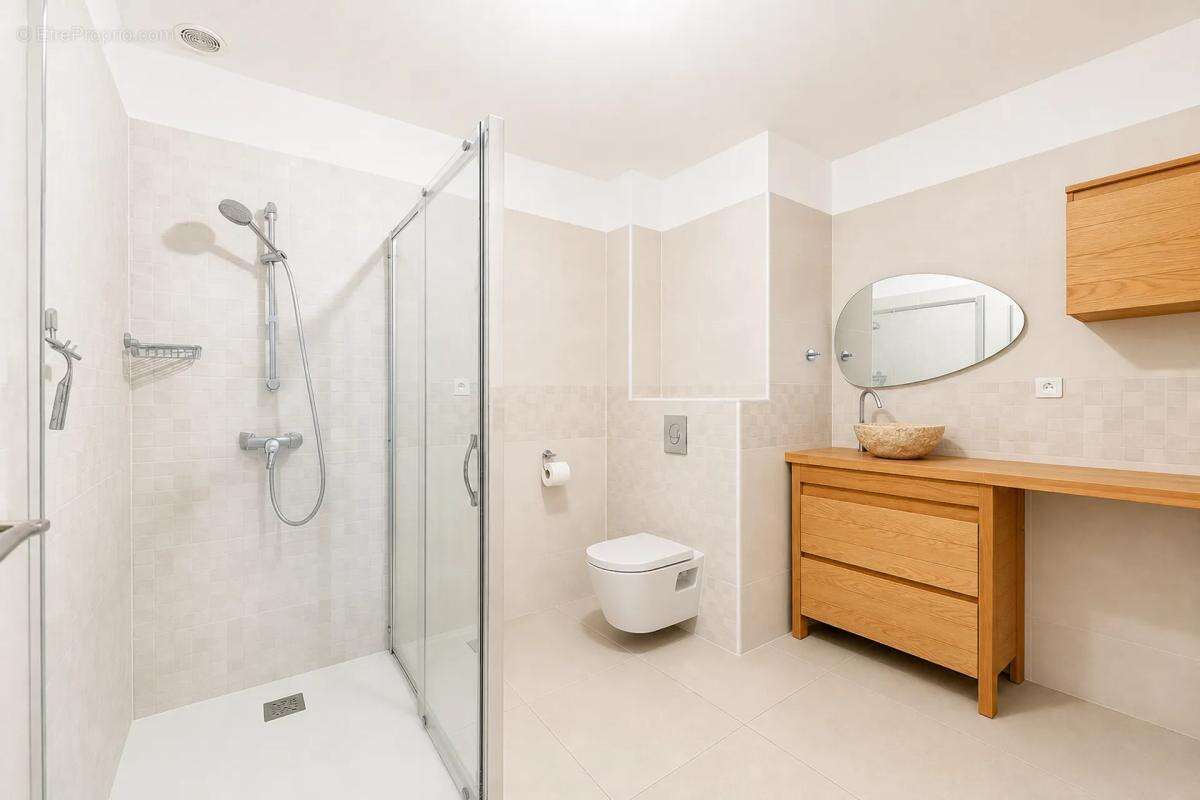 Maison de caractère avec jardin - 112 m2 - Villeneuve-le-Comte - photo 6