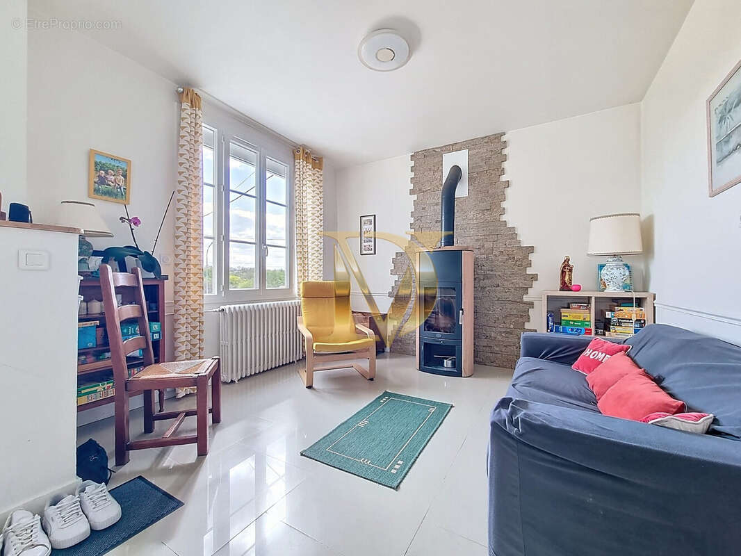 Maison 110 m² à Chisseaux  - photo 9