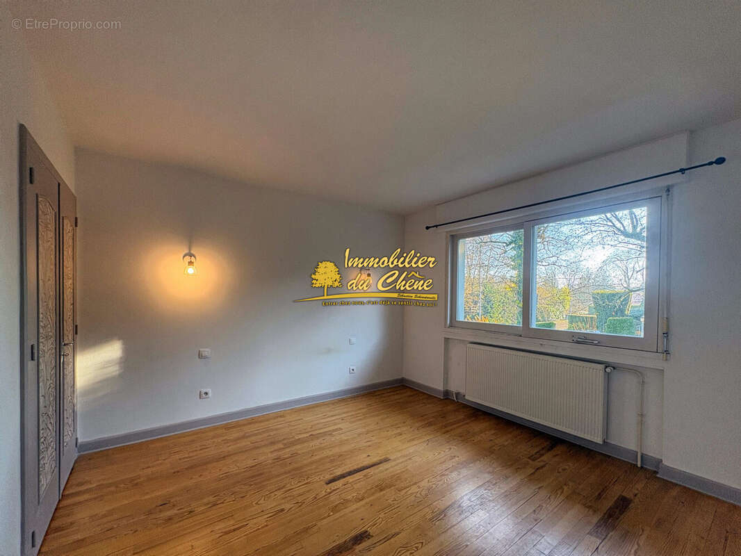 Chambre 2 - Maison à LUXEUIL-LES-BAINS