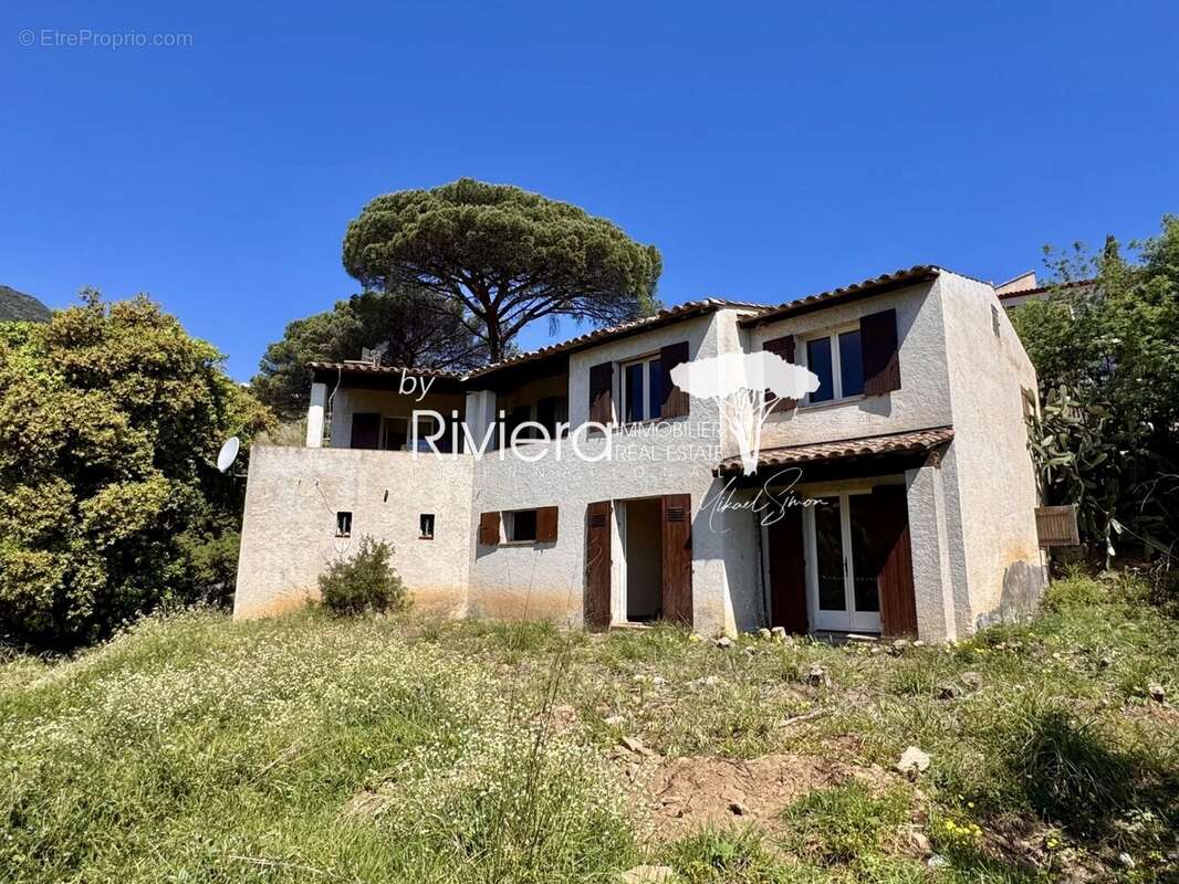 Maison à CAVALAIRE-SUR-MER