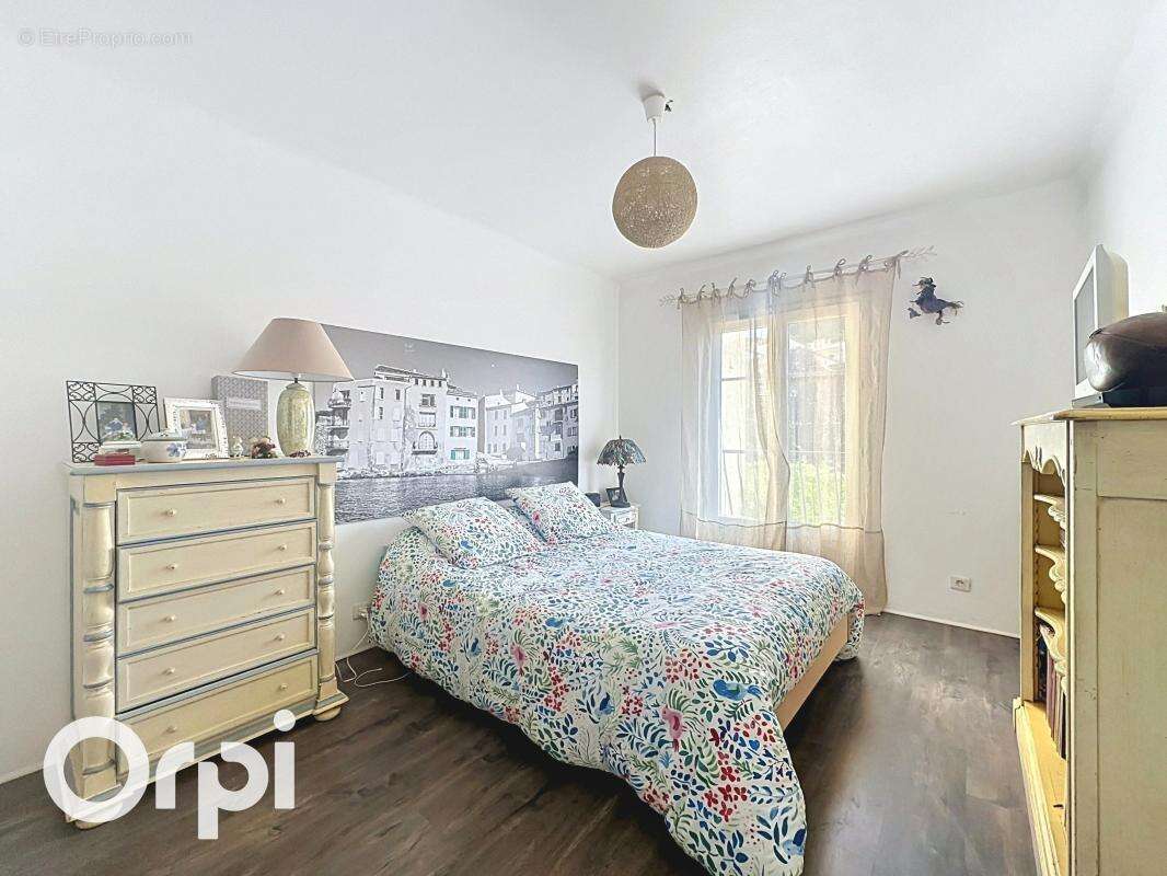 Appartement à VILLENEUVE-LOUBET