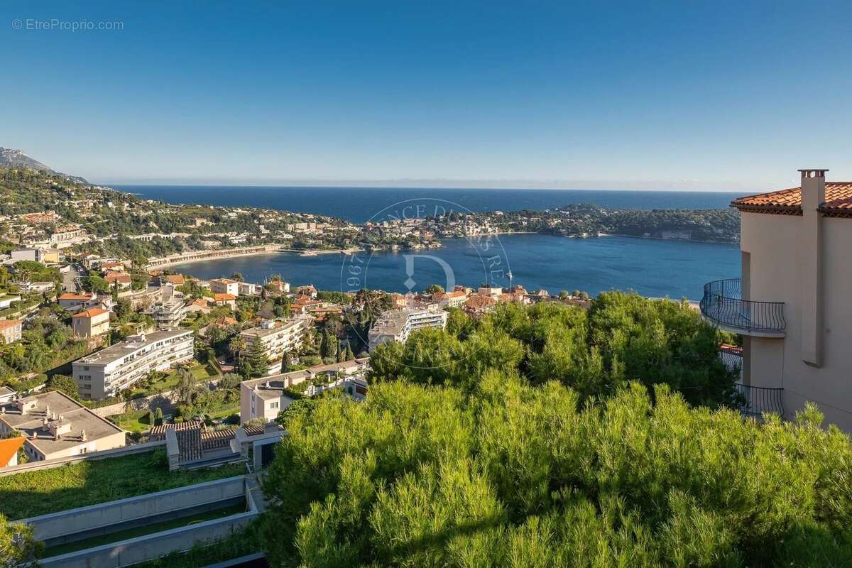 Appartement à VILLEFRANCHE-SUR-MER