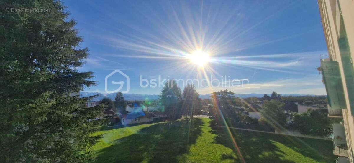 Appartement à AUREILHAN