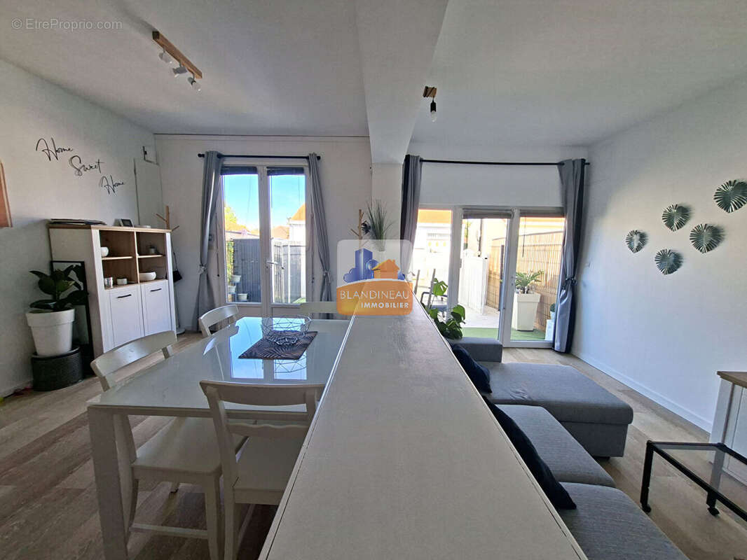 Maison à LES SORINIERES